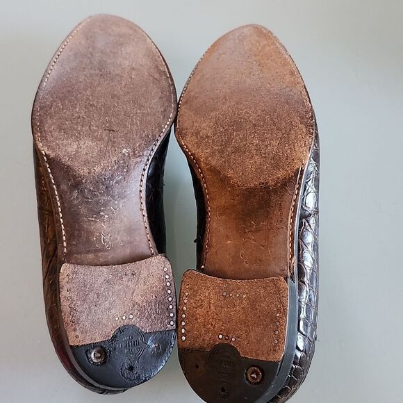 Florsheim Brown Crocodile Pattern Oxfords - Picture 4 of 8